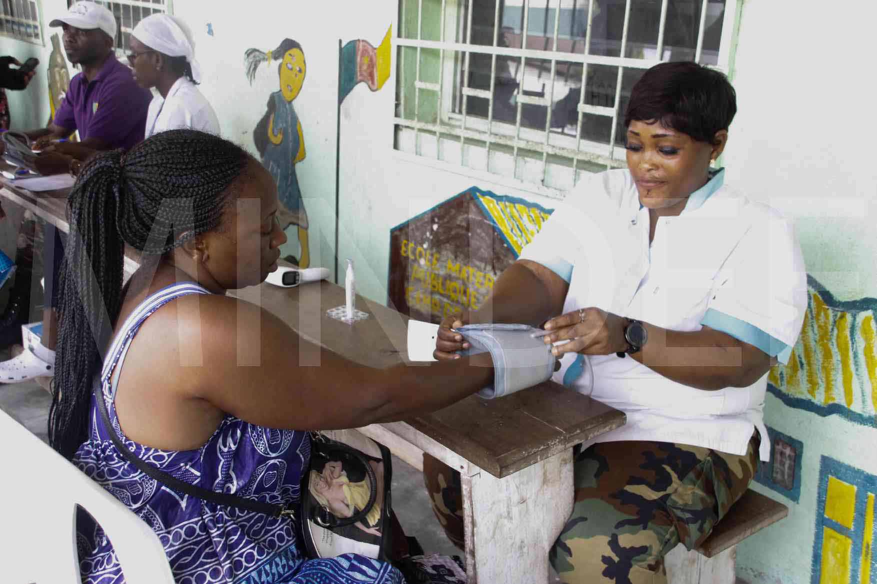 Santé militaire: l’armée camerounaise offre des consultations médicales gratuites aux populations