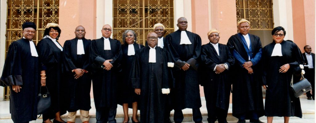 Procès économiques et financiers criminels au Cameroun: comment les avocats des accusés fragilisent la défense de leurs clients face à un   ministère public impitoyable