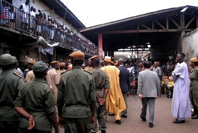 <strong>Droits des détenus : la Commission des Droits de l’Homme du Cameroun insiste sur l’amélioration des services sanitaires dans les prisons</strong>