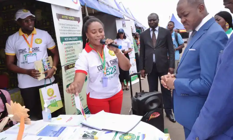 <strong>Semaine nationale de la francophonie à Yaoundé : la ruée vers le stand de la Commission des Droits de l’Homme du Cameroun</strong>